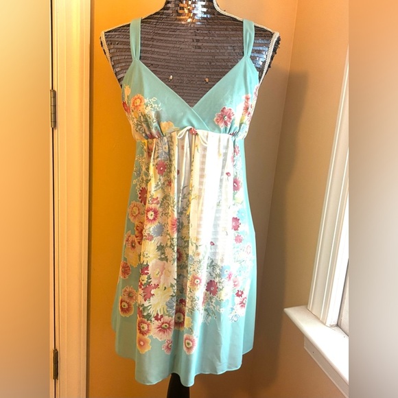 Oscar de la Renta Sleepwear Other - Oscar De La Renta Chemise - like new - Size XL